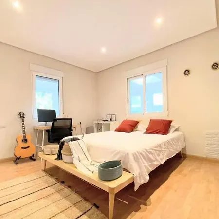 Sunny Near Alicante, Own Pool & Playground! Chalet Elche